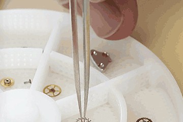 欧米茄石英表分针停了