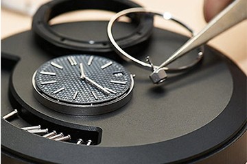 欧米茄手动机械表保养中心电话