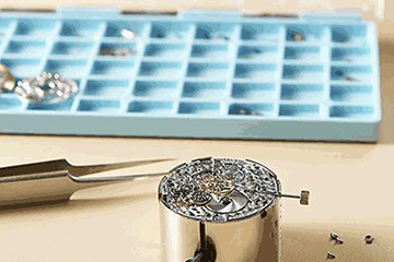 欧米茄机械表秒针偷停